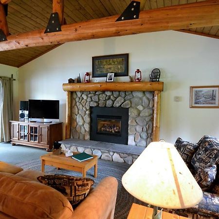 Tall Timber Lodge Pittsburg Bagian luar foto