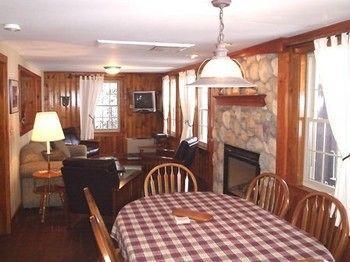 Tall Timber Lodge Pittsburg Bagian luar foto