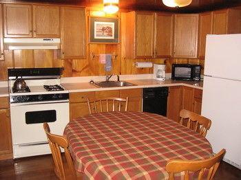 Tall Timber Lodge Pittsburg Bagian luar foto